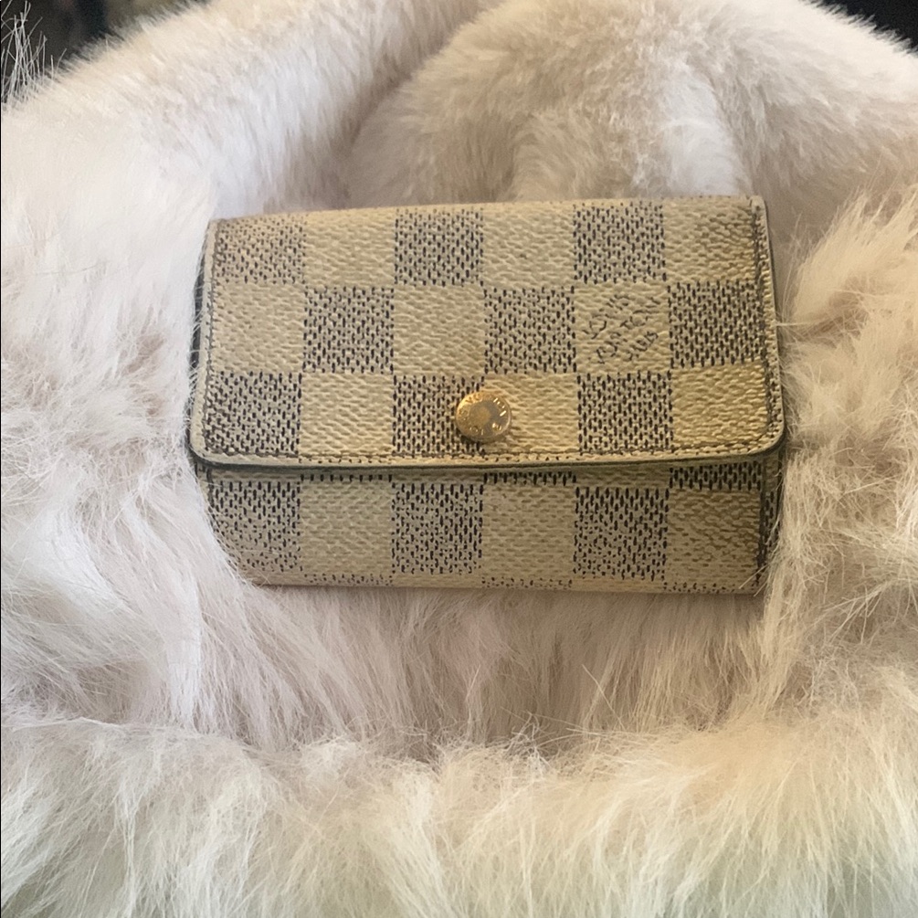 Louis Vuitton Checkered Compact Key & Card Holder!